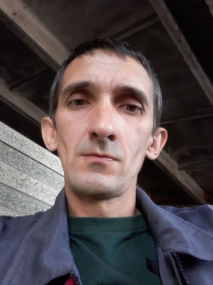  28431802  Andrej, 45 ,    