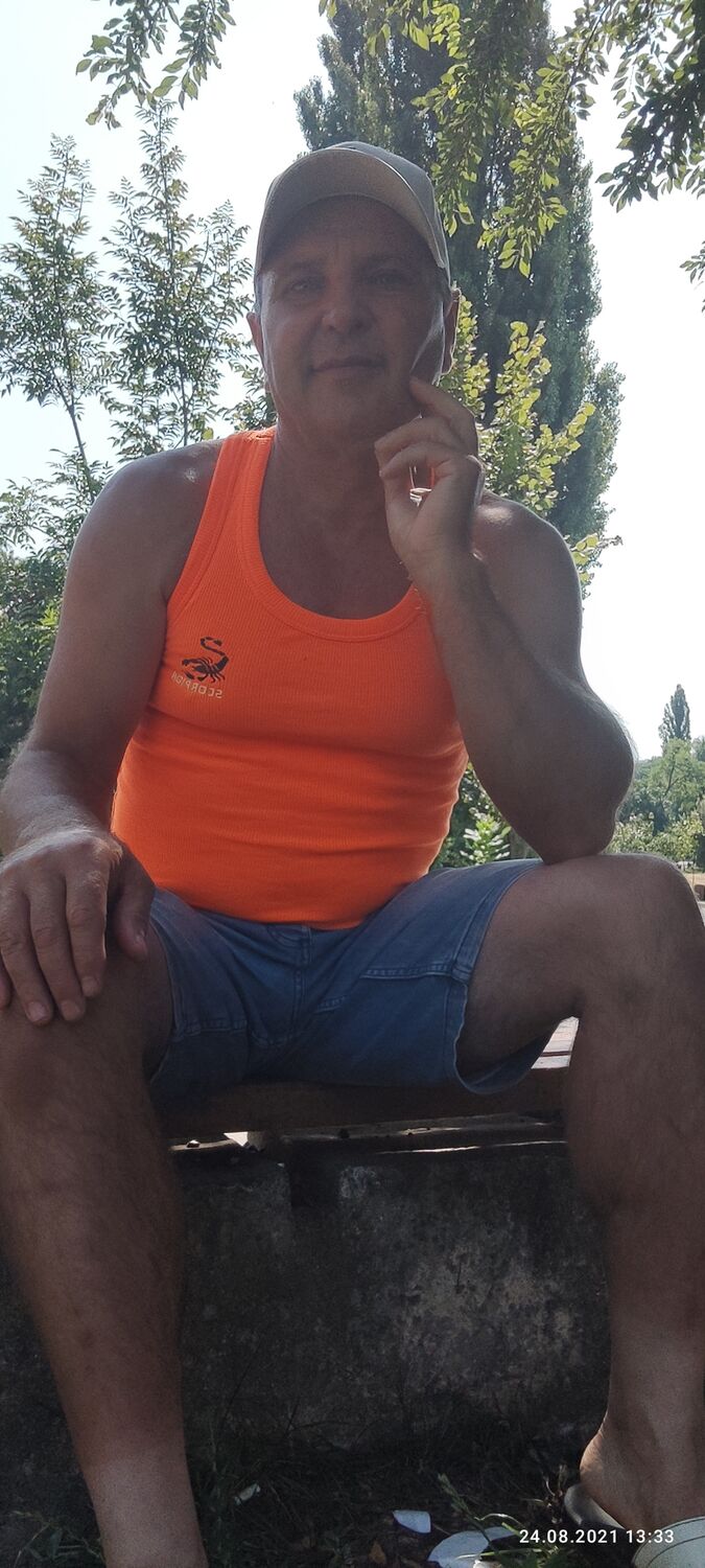  24001472  Petru, 55 ,    