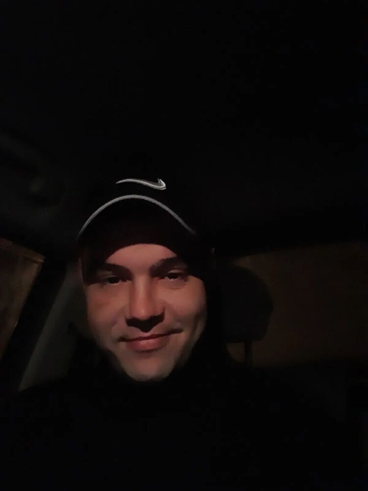  ,   Artem, 27 ,   c 