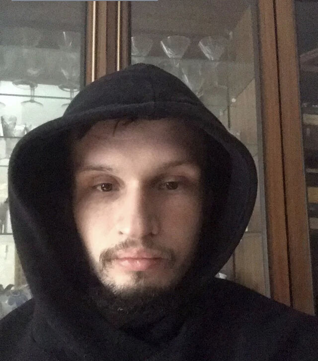  32633752  Stepan, 30 ,    