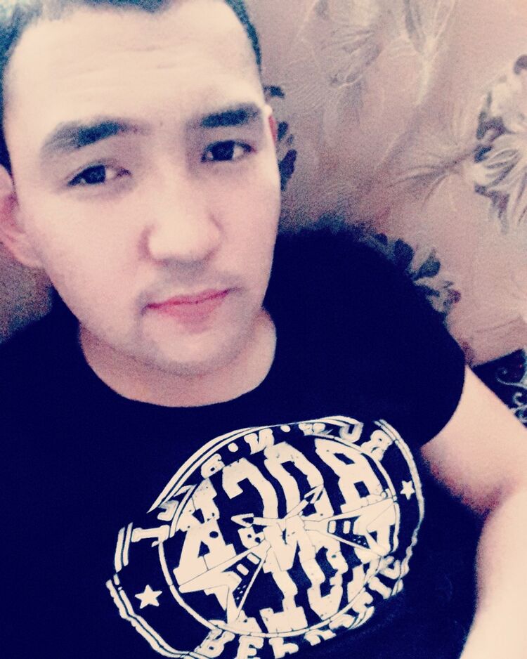 ,   Erlan, 34 ,   ,   , c 