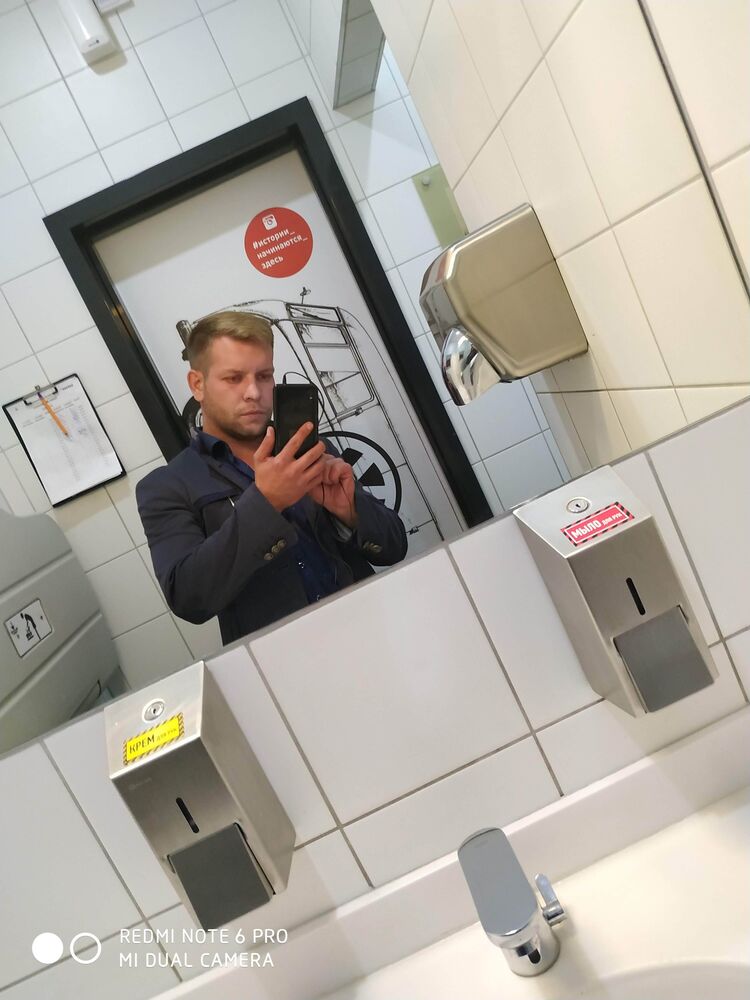  46473042  , 33 ,    