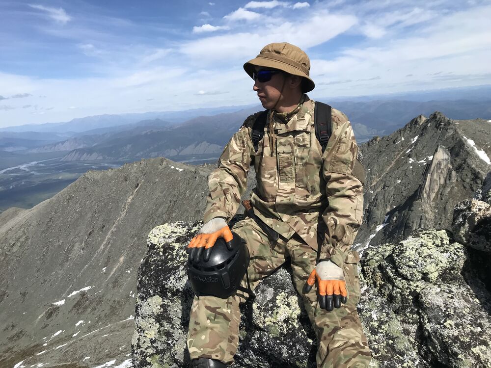  27626822  Veter, 37 ,    