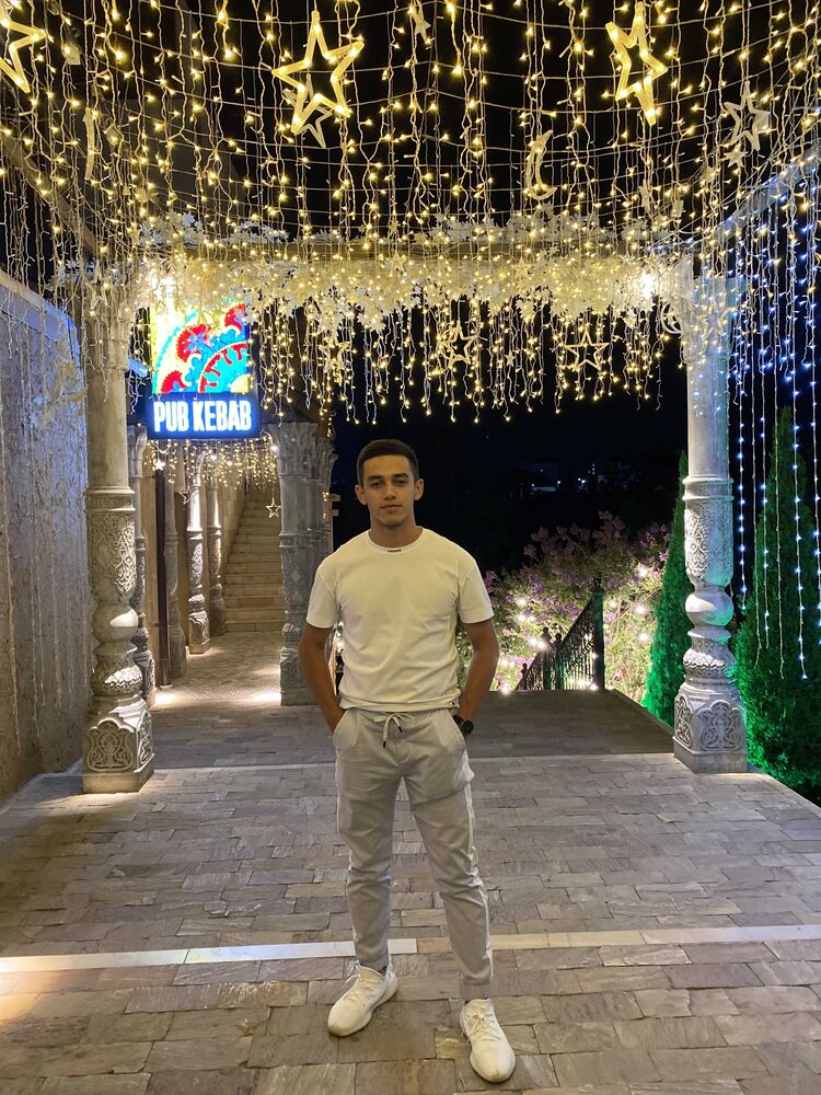  ,   Alex, 25 ,   ,   , c 