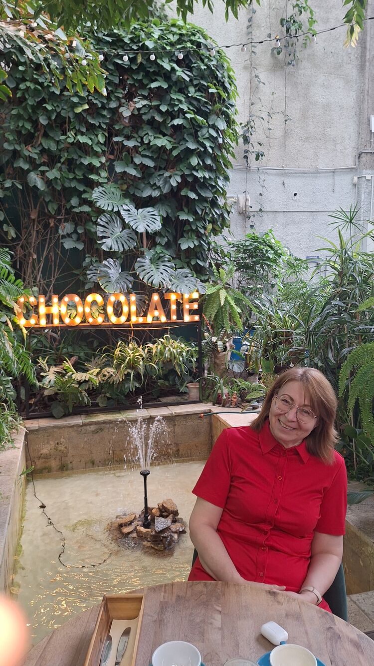  51869012  , 57 ,    -