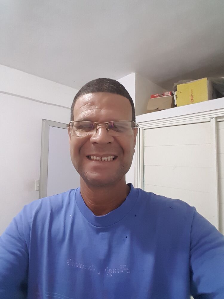  31364362  Francisco, 44 ,    