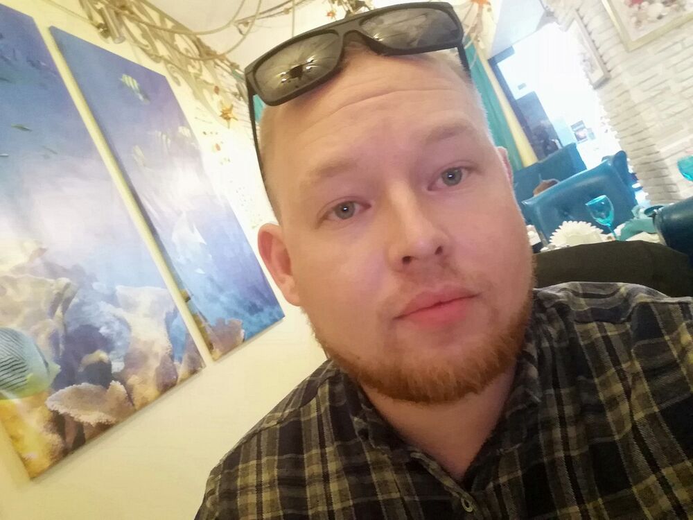  ,   Viktor, 31 ,   ,   , c 