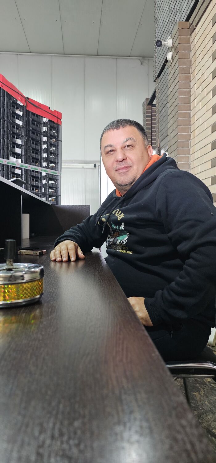  46938892  Mustafa, 45 ,    