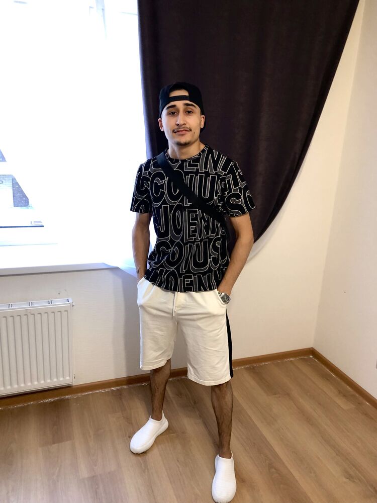  35277762  , 25 ,    -