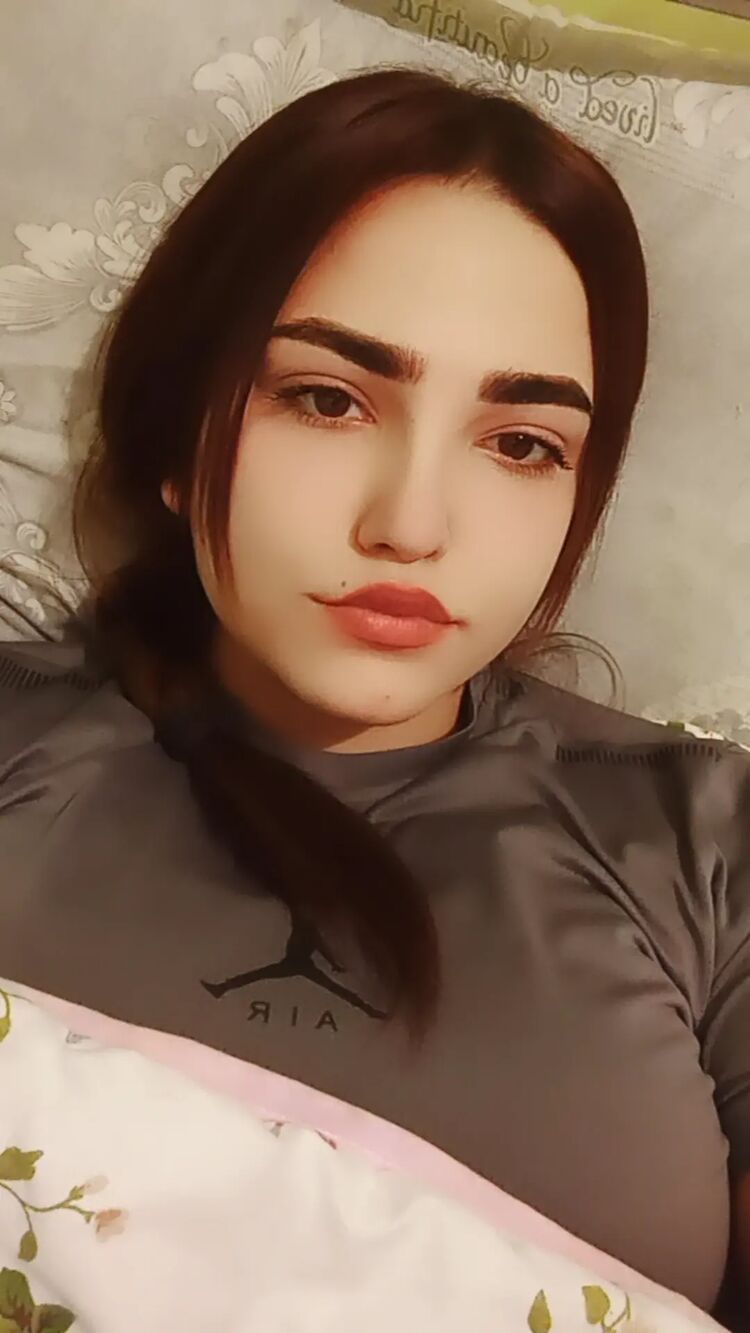  25115732  Lina, 21 ,    