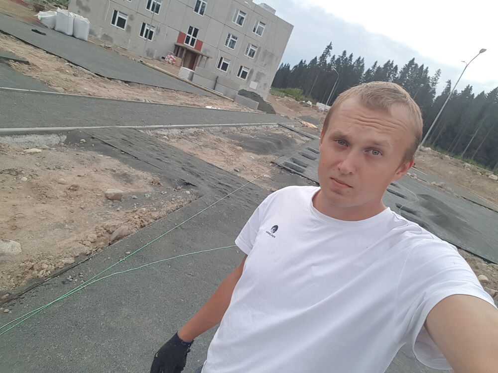  31328022  Ilya, 30 ,    -