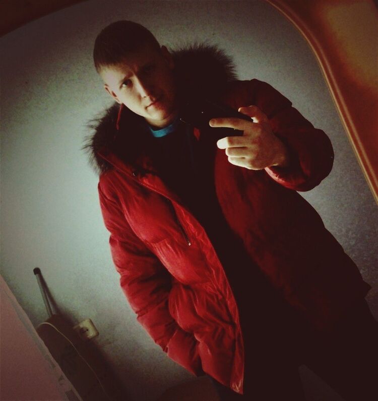  37286442  , 32 ,    