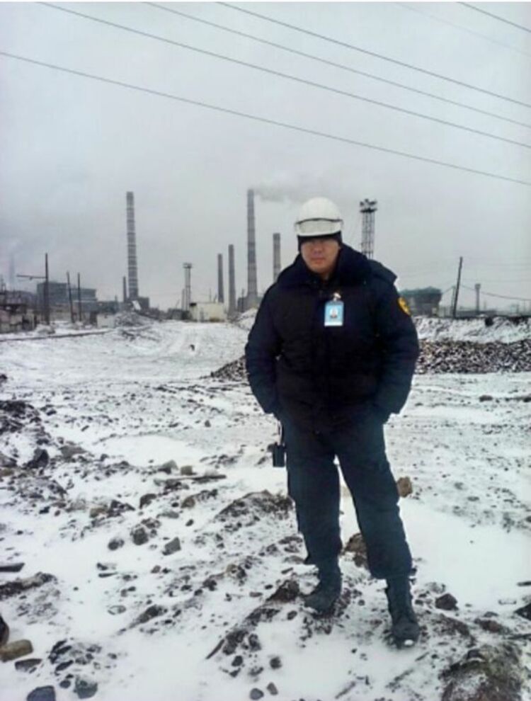  46702342  , 45 ,    