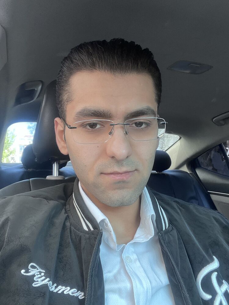  52841372  Hassan, 23 ,    