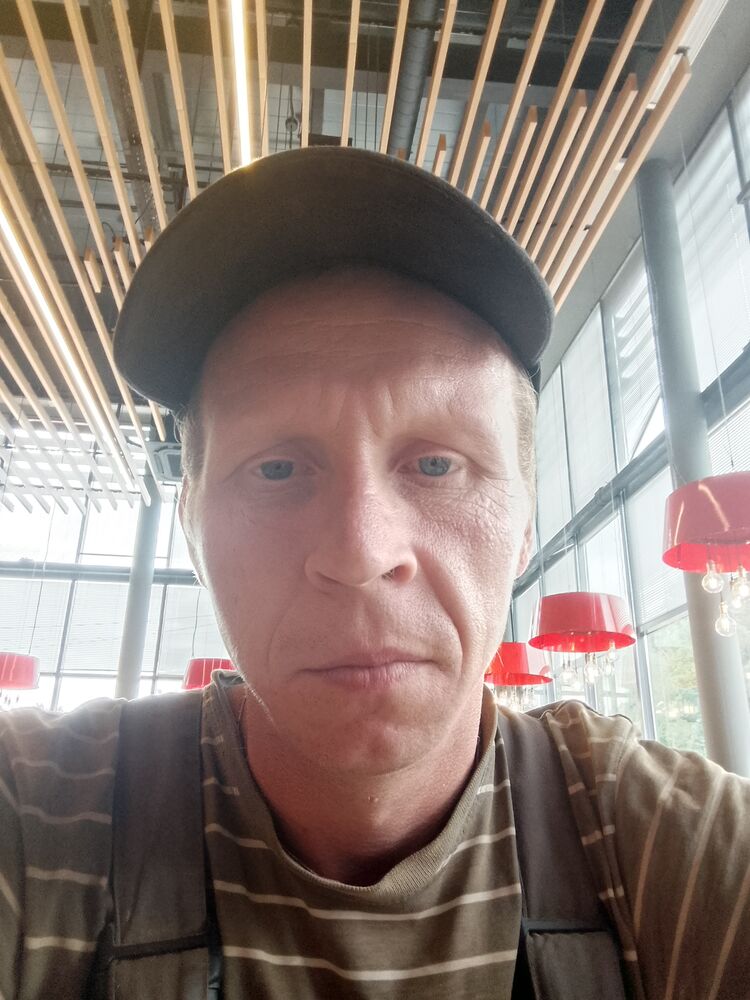  52125762  , 33 ,    