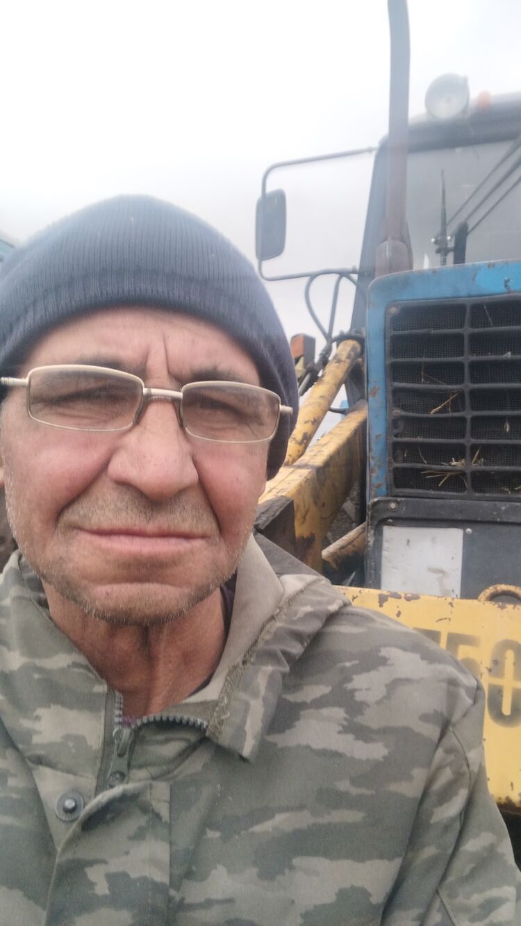  48123872  , 63 ,    
