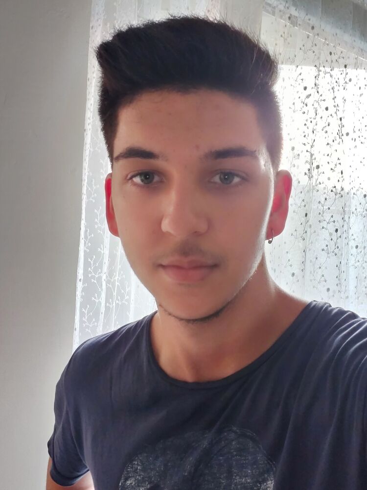  ,   Berkay, 22 ,   ,   , c 