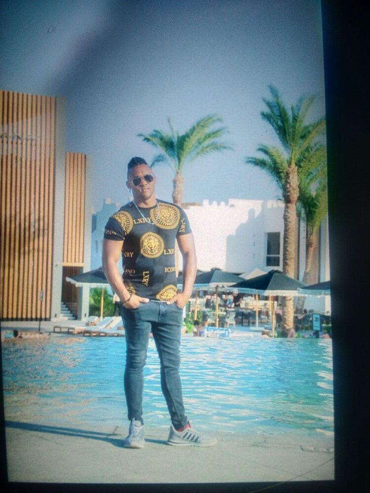  ,   Chico cuba, 34 ,   ,   