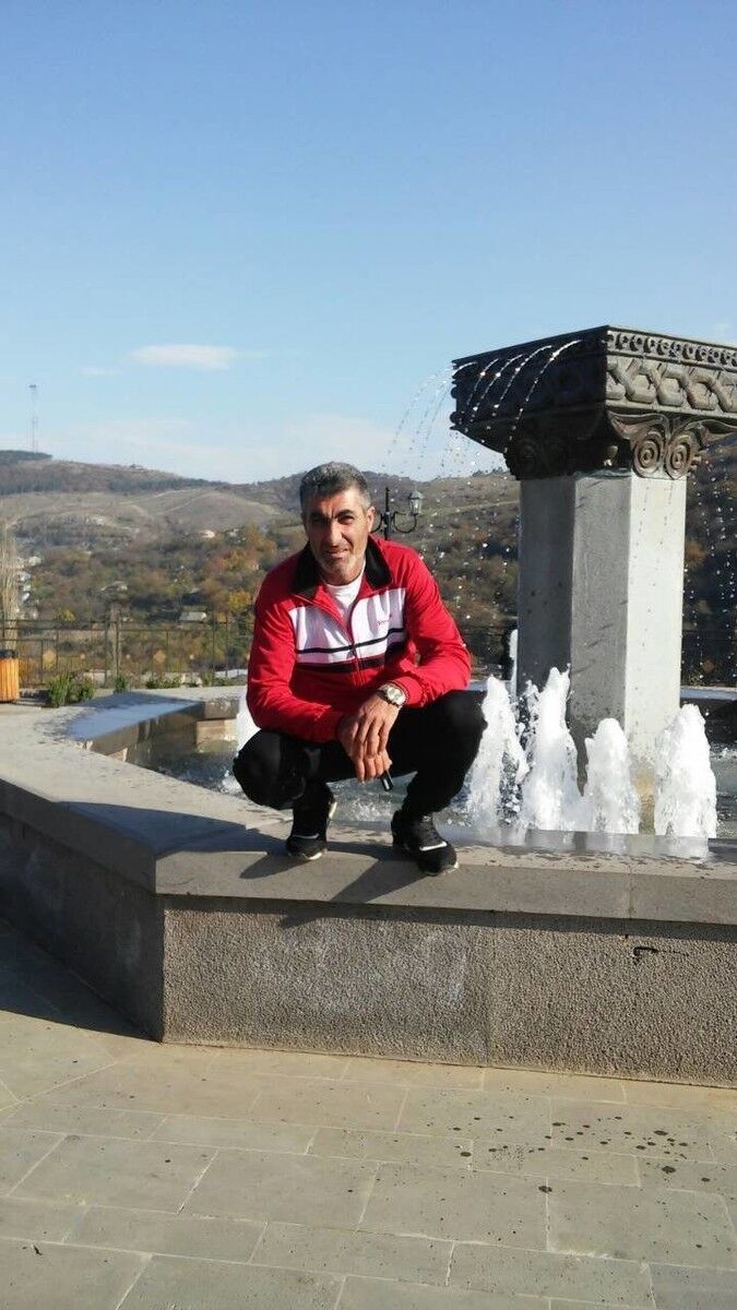 ,   Ararat, 49 ,   ,   , c 