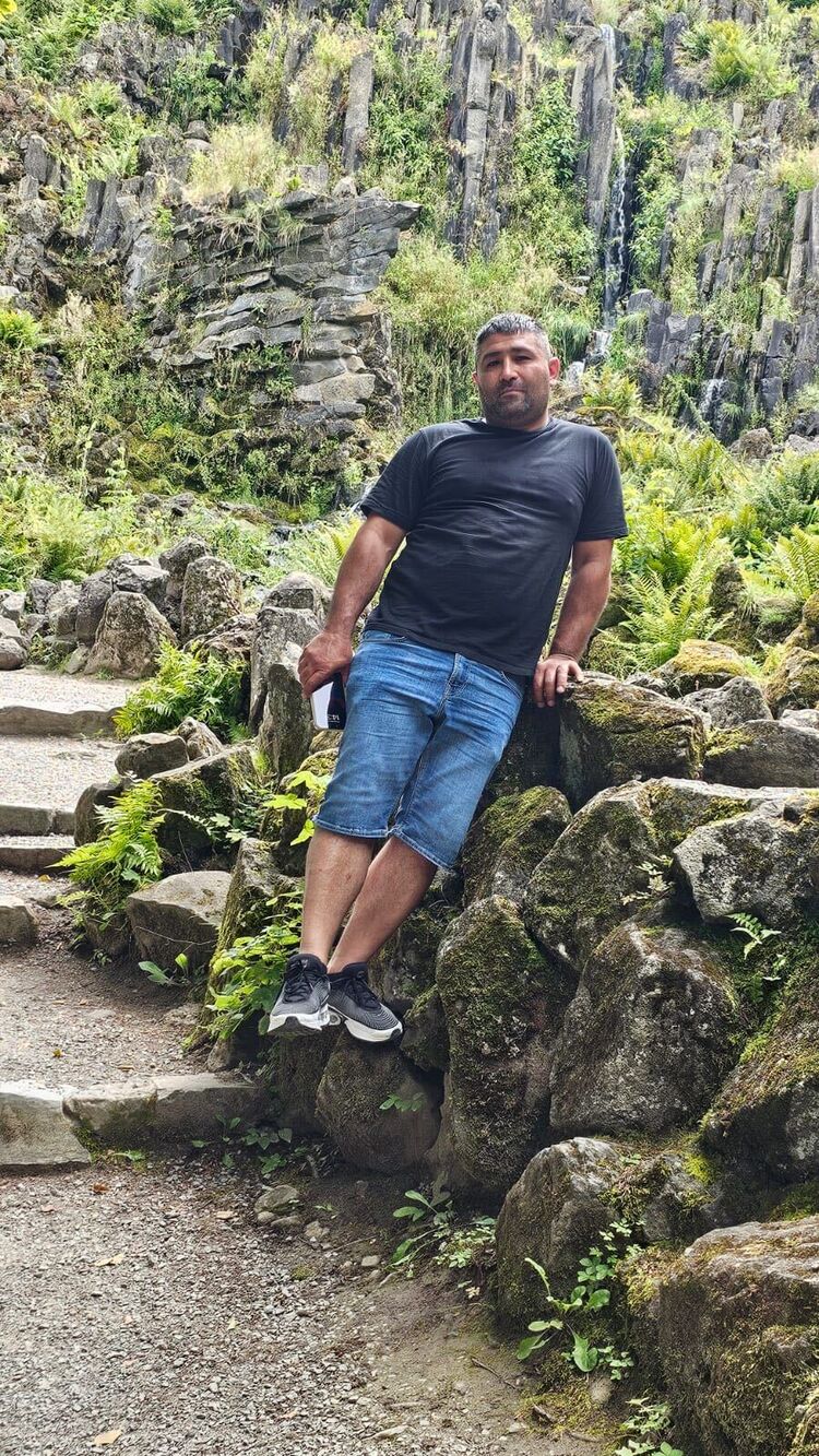  52833562  Arsen, 35 ,    Goldbach