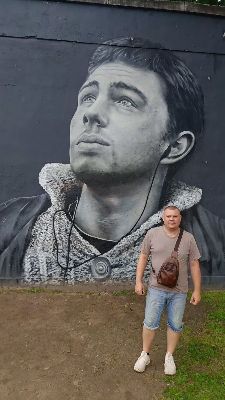 35852362  Artyom, 36 ,    