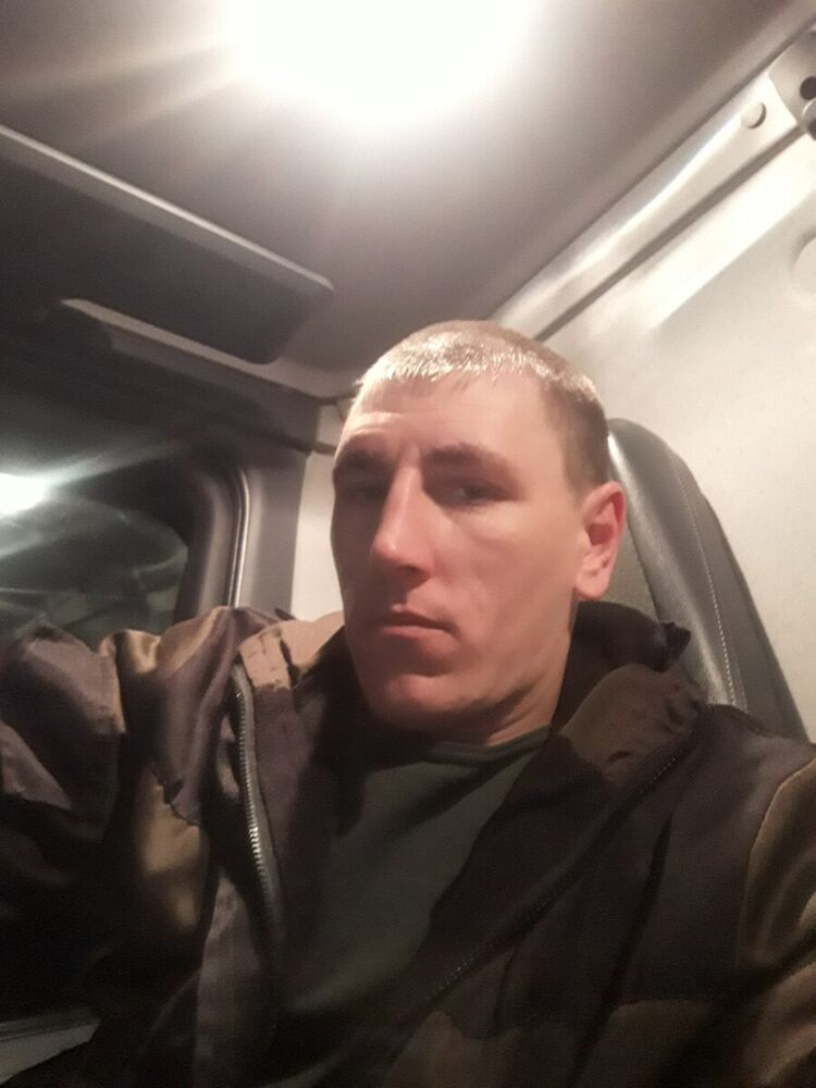 20300442  , 39 ,    