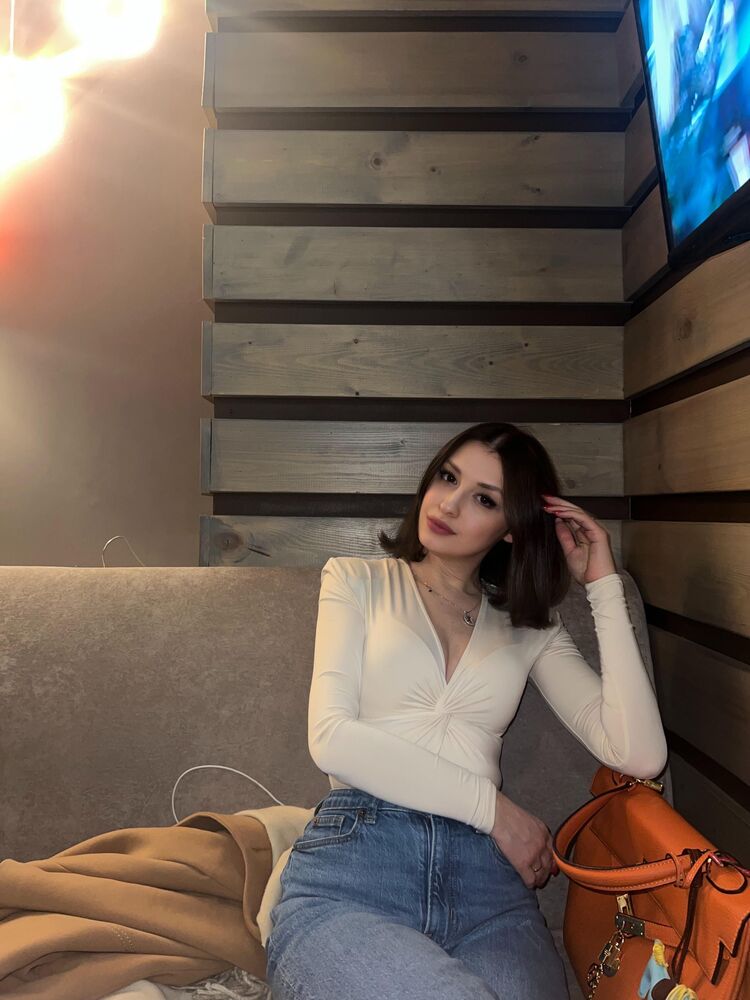  ,   Anastasia, 33 ,   ,   
