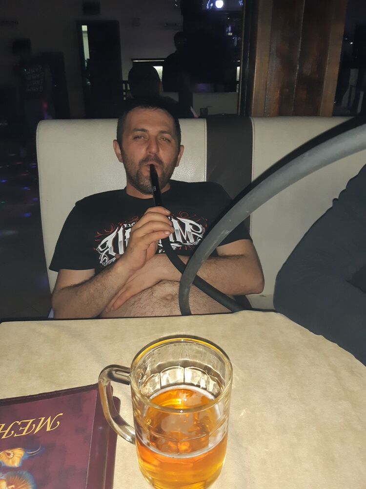  ,   Valeri, 37 ,     , c , 