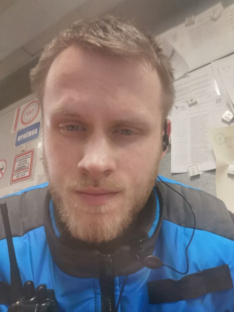  48822662  , 24 ,    