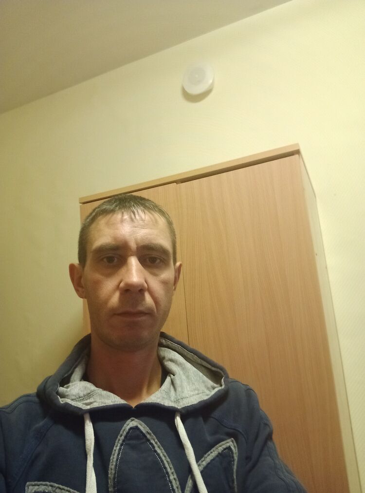  42540072  , 37 ,    