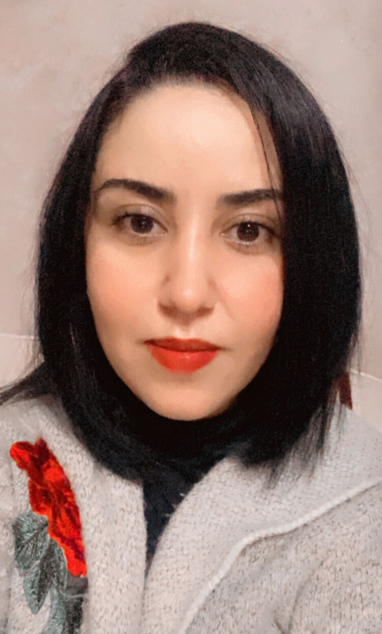  51403482  Rajae, 36 ,    