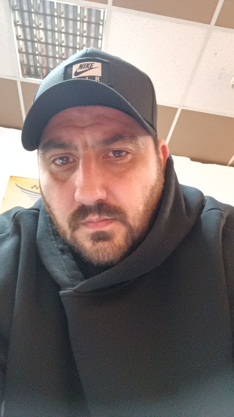  54021392  Timur, 37 ,    