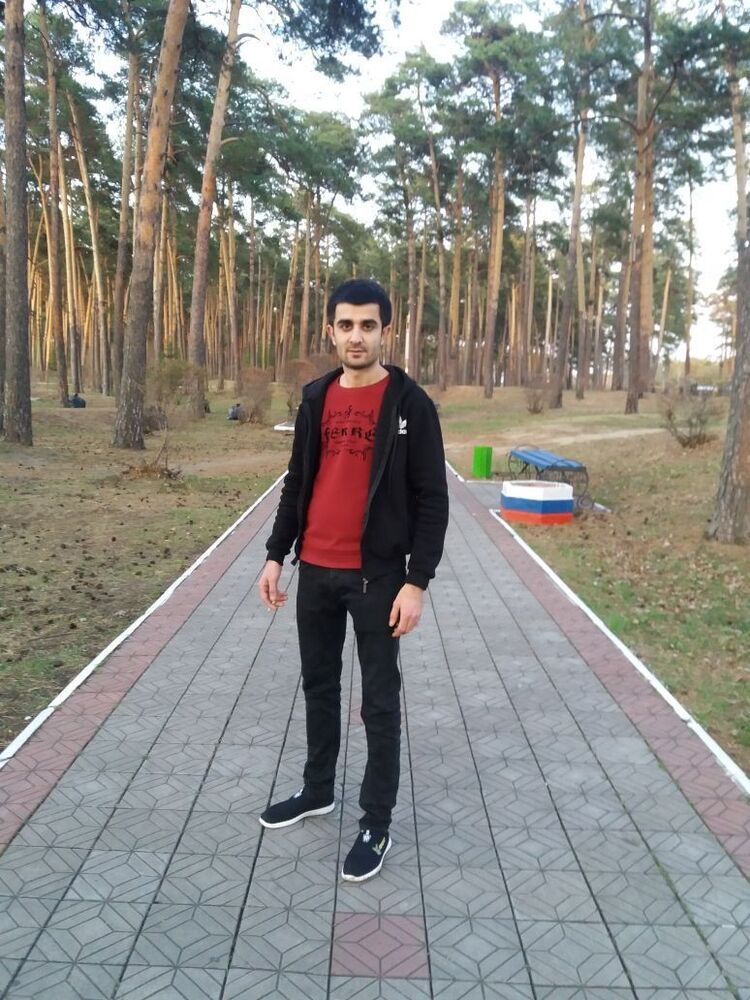  13124492  Nicat, 32 ,    