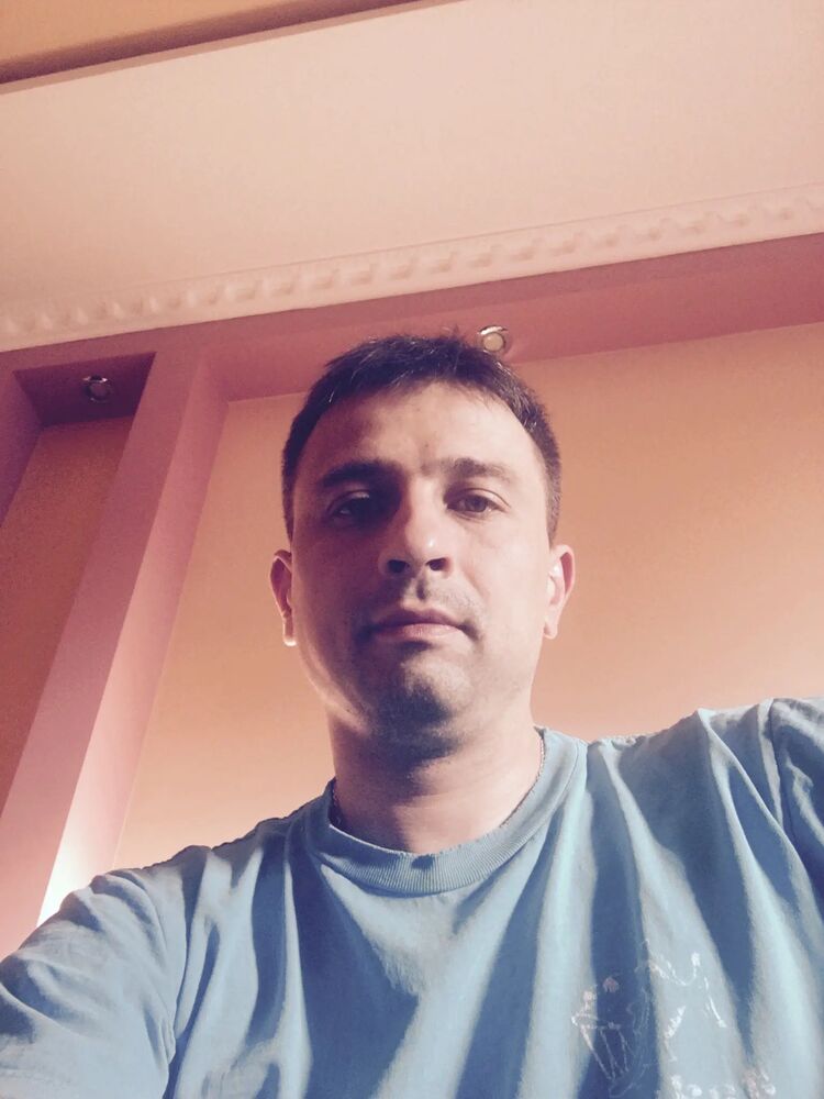  39574742  Sergey, 44 ,    