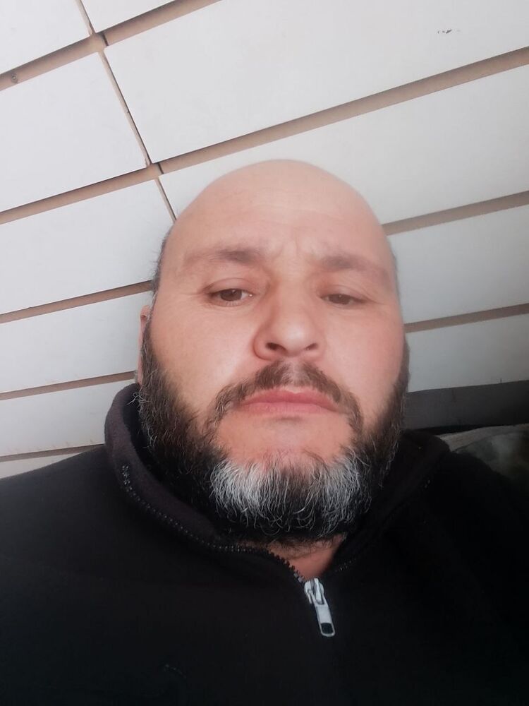  25679452  , 51 ,    