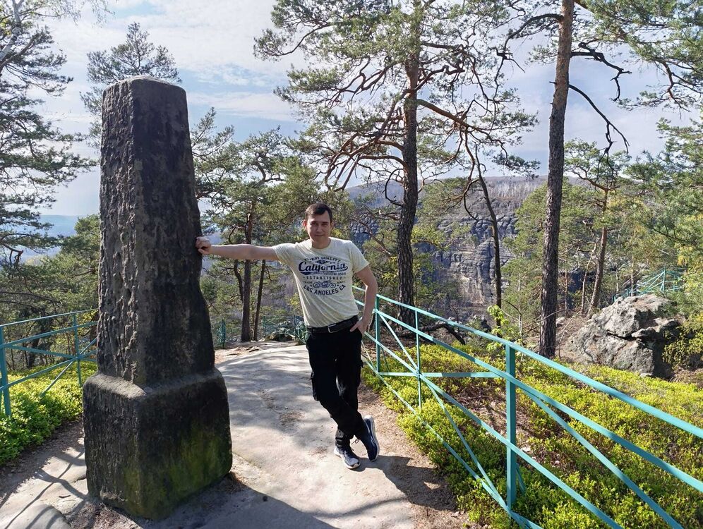  49194452  , 44 ,    Radlice