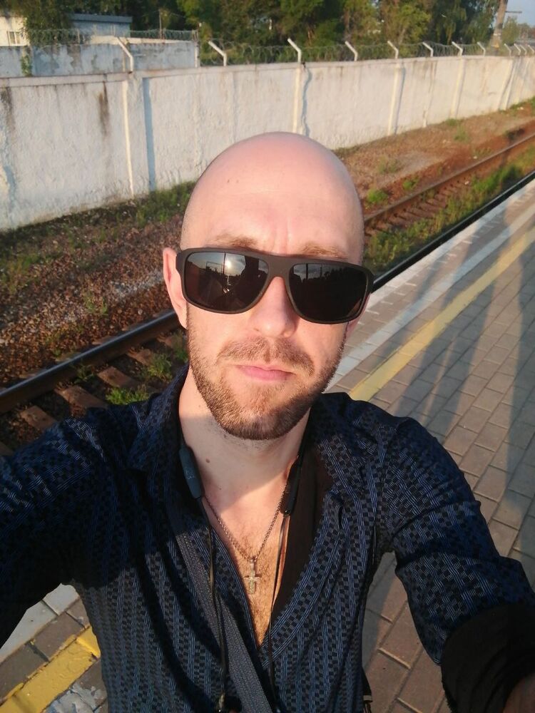  29430932  , 37 ,    