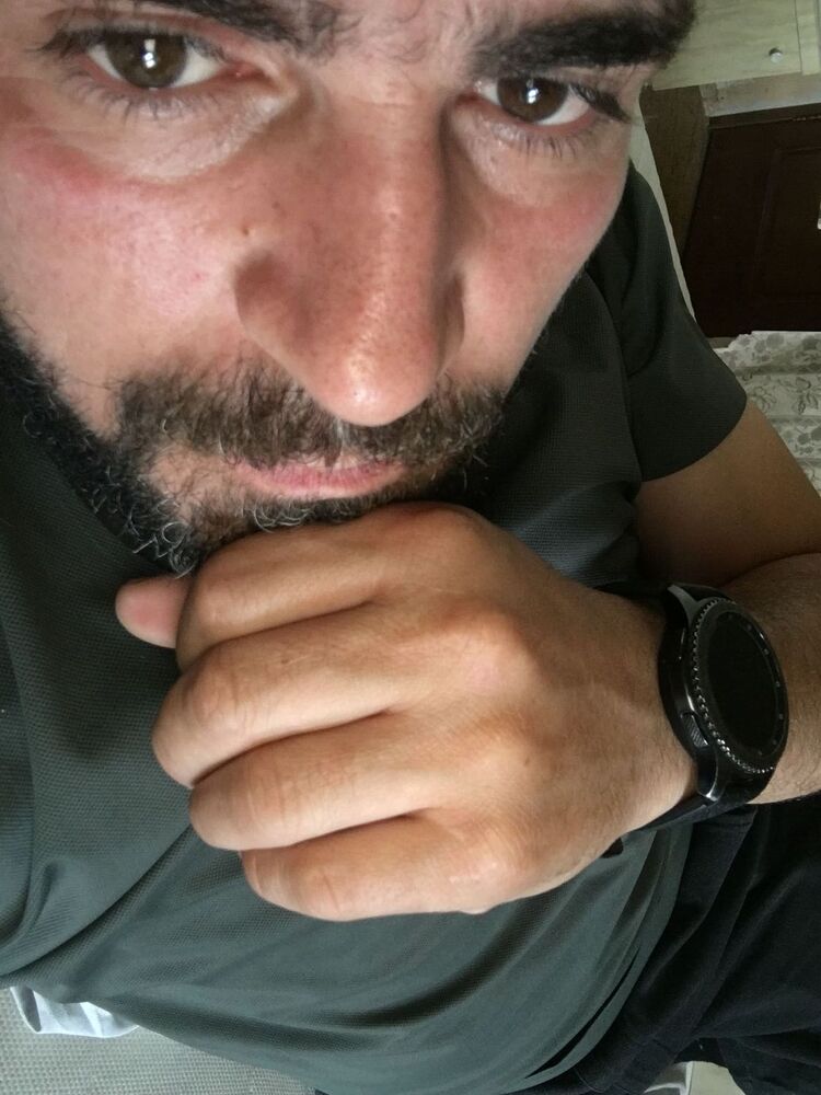  ,   Ali, 32 ,   ,   , 