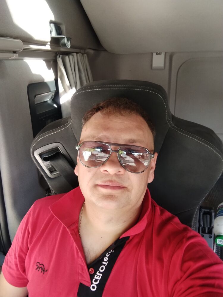 51790092  , 45 ,    