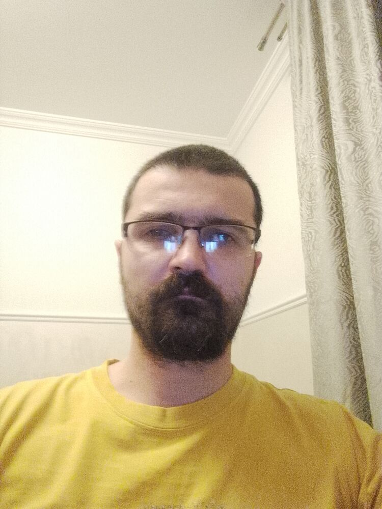  40708232  , 37 ,    