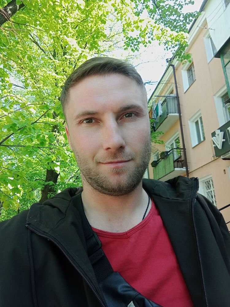 Odorheiu Secuiesc,   Andrew, 36 ,   ,   , 