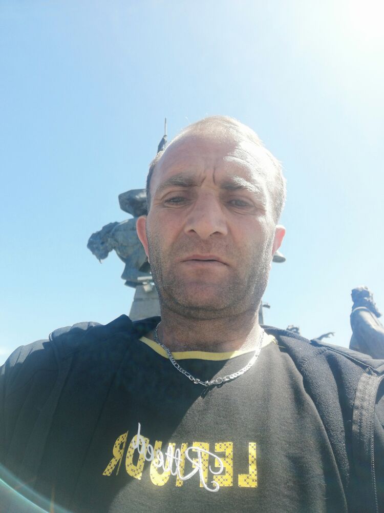  37828872  , 45 ,    