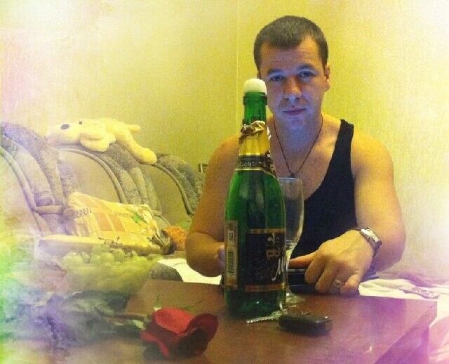  ,   Marat, 36 ,   