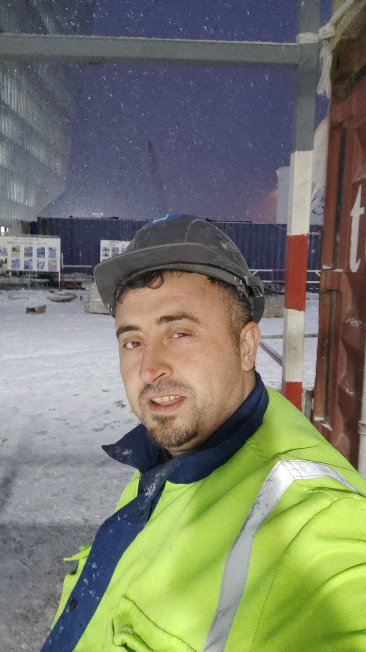  -,   Kadir, 39 ,   ,   