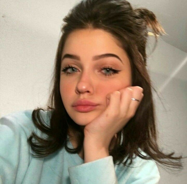  ,   Stephanie, 25 ,   ,   