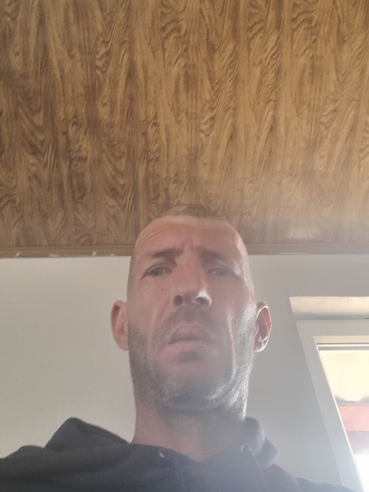  ,   Serjiu, 43 ,   , c , 