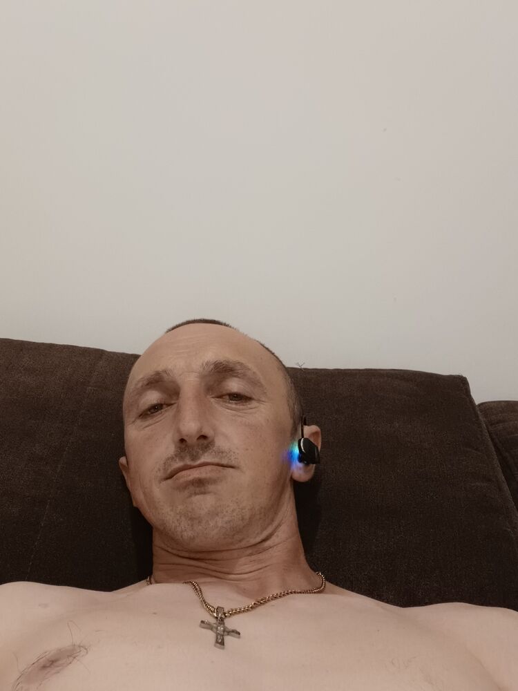  28815502  , 37 ,    