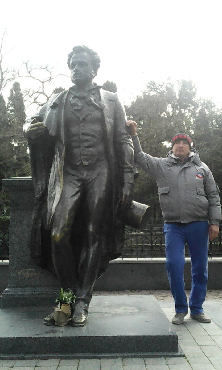  ,   Andre, 54 ,  