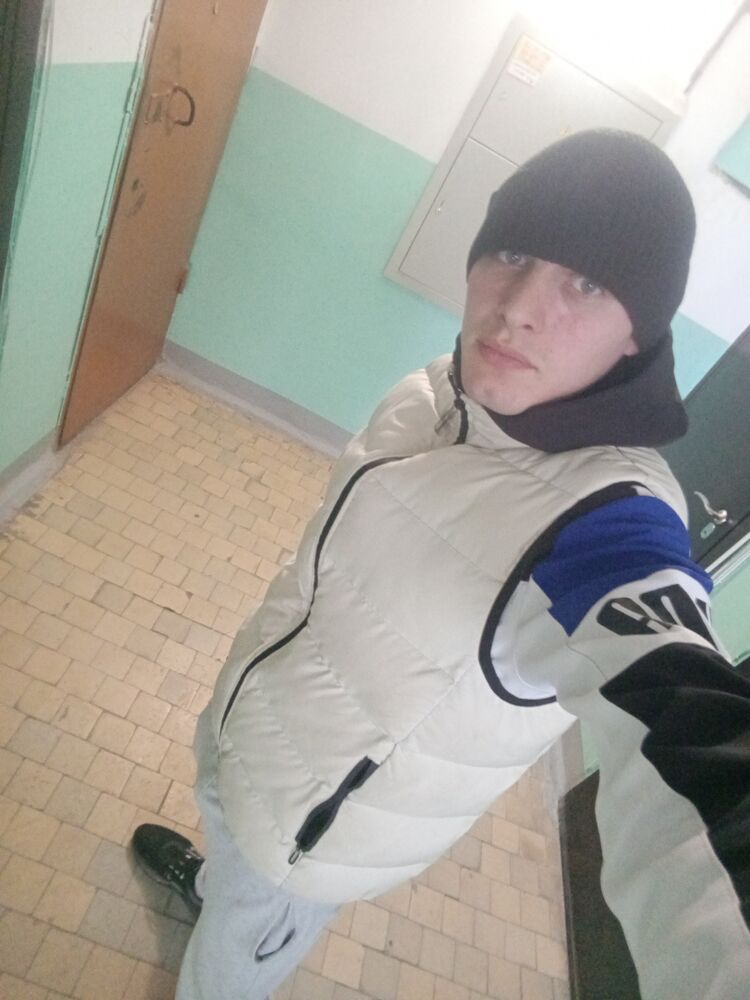  48129342  Vadim, 26 ,    