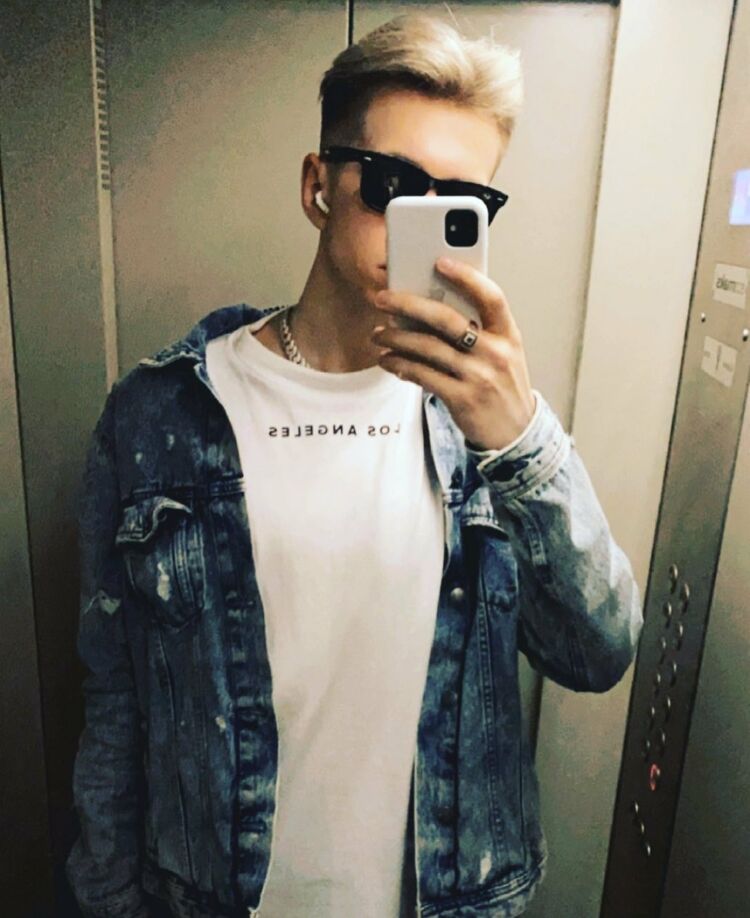 ���� 23168692 ������� ������, 32 ����, ���� ���������� � �������